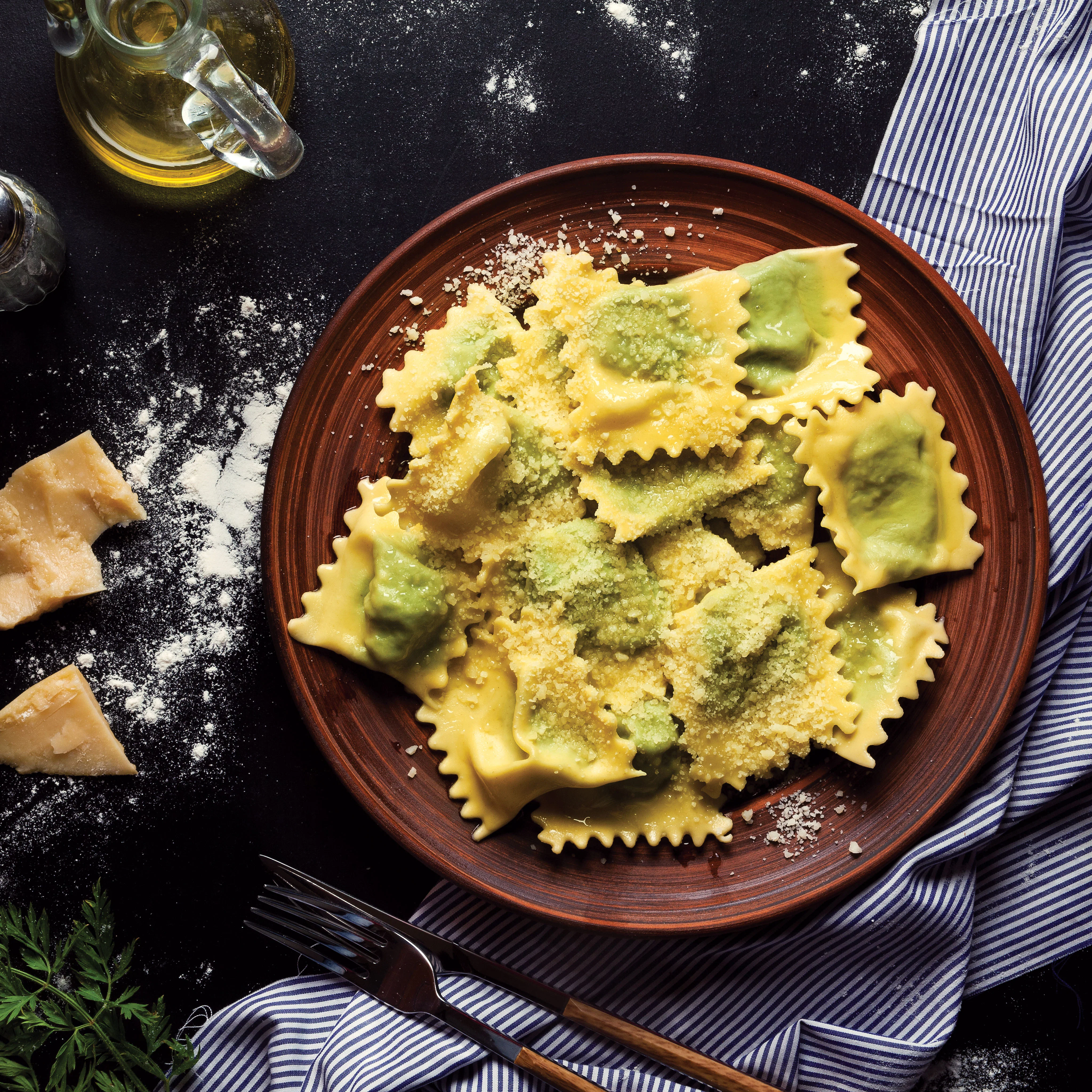 Villa Ravioli - Cheese & Spinach Ravioli — Each (1.6 KG)